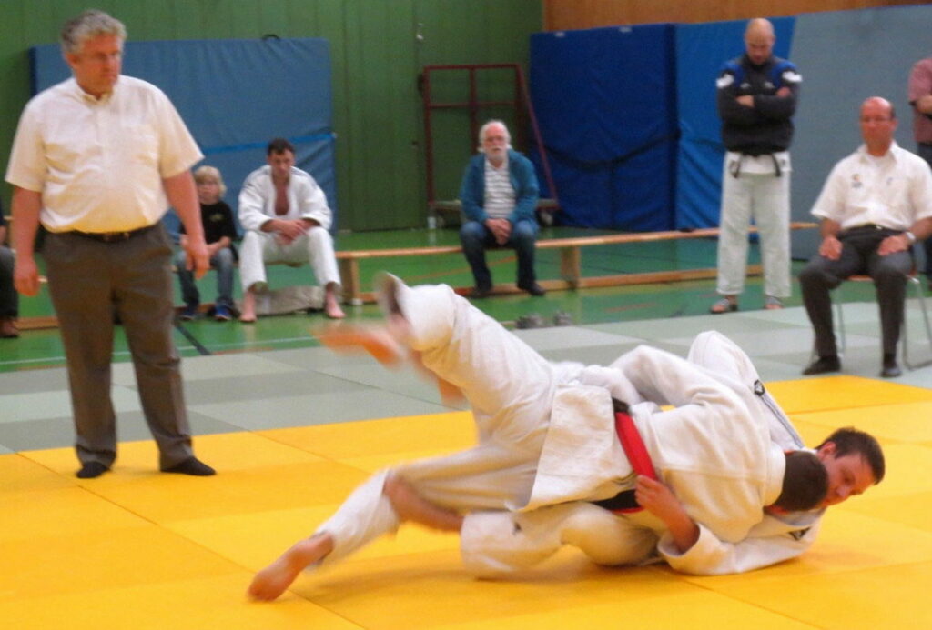 judo_beitrag_alt_landesliga2013_2KT